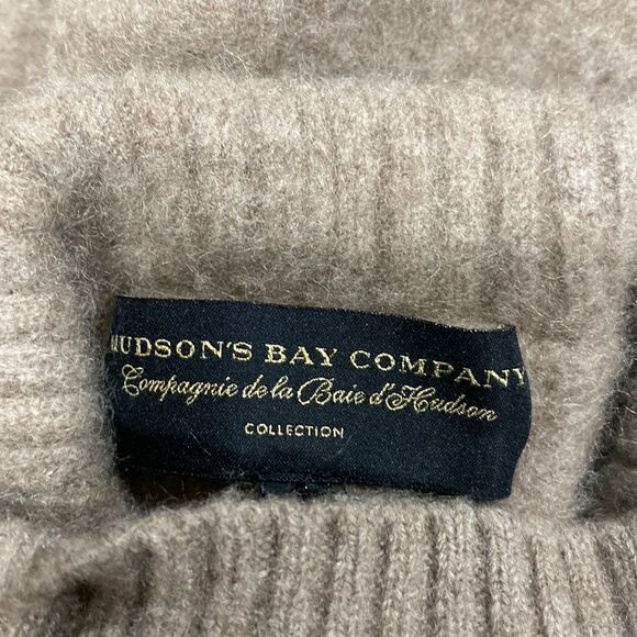 100% Cashmere Beige Cropped Turtleneck - Picture 4 of 5